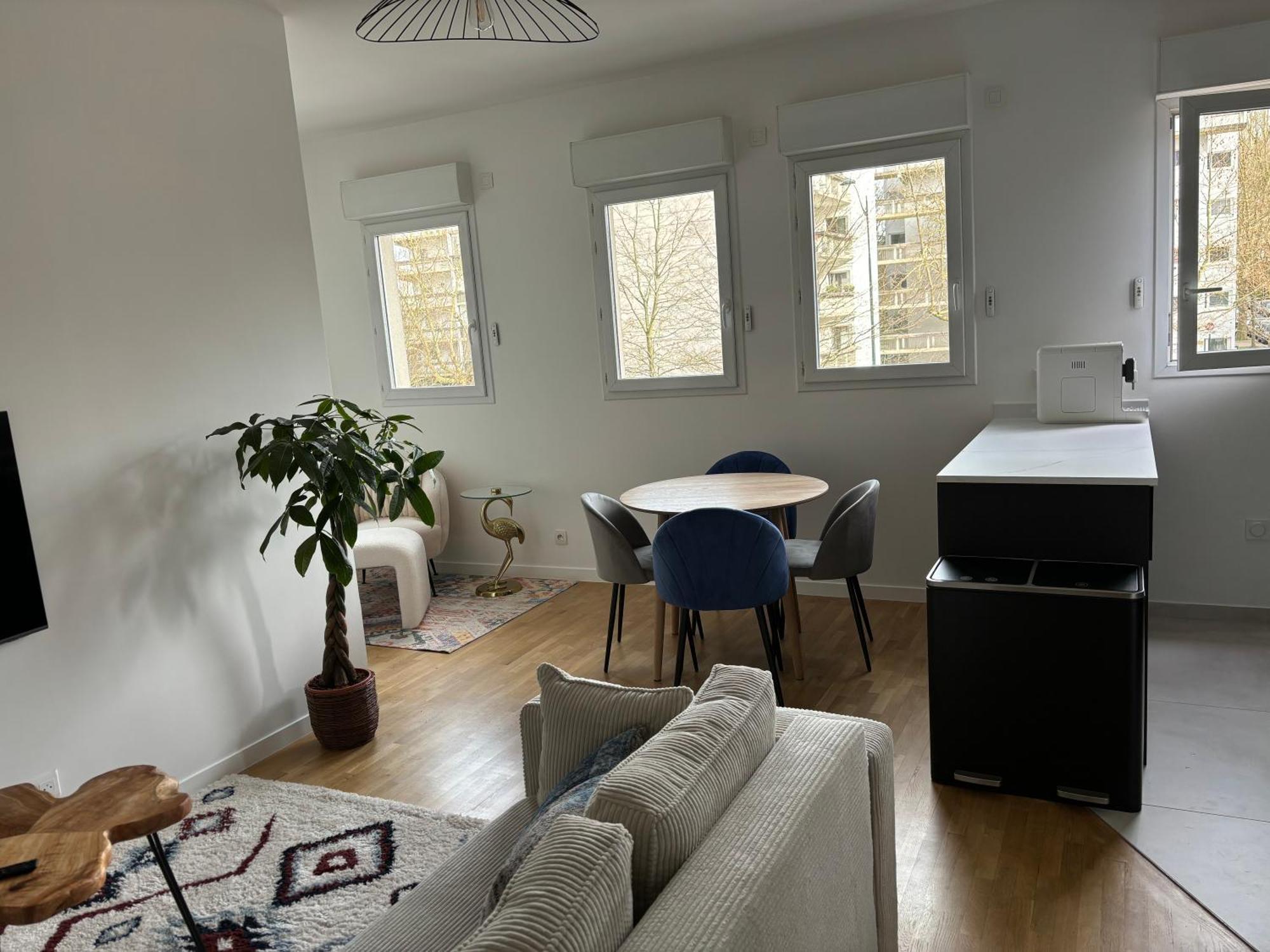 Apartmán Le Boudoir - 2 Pieces Et Parking Le Plessis-Robinson Exteriér fotografie