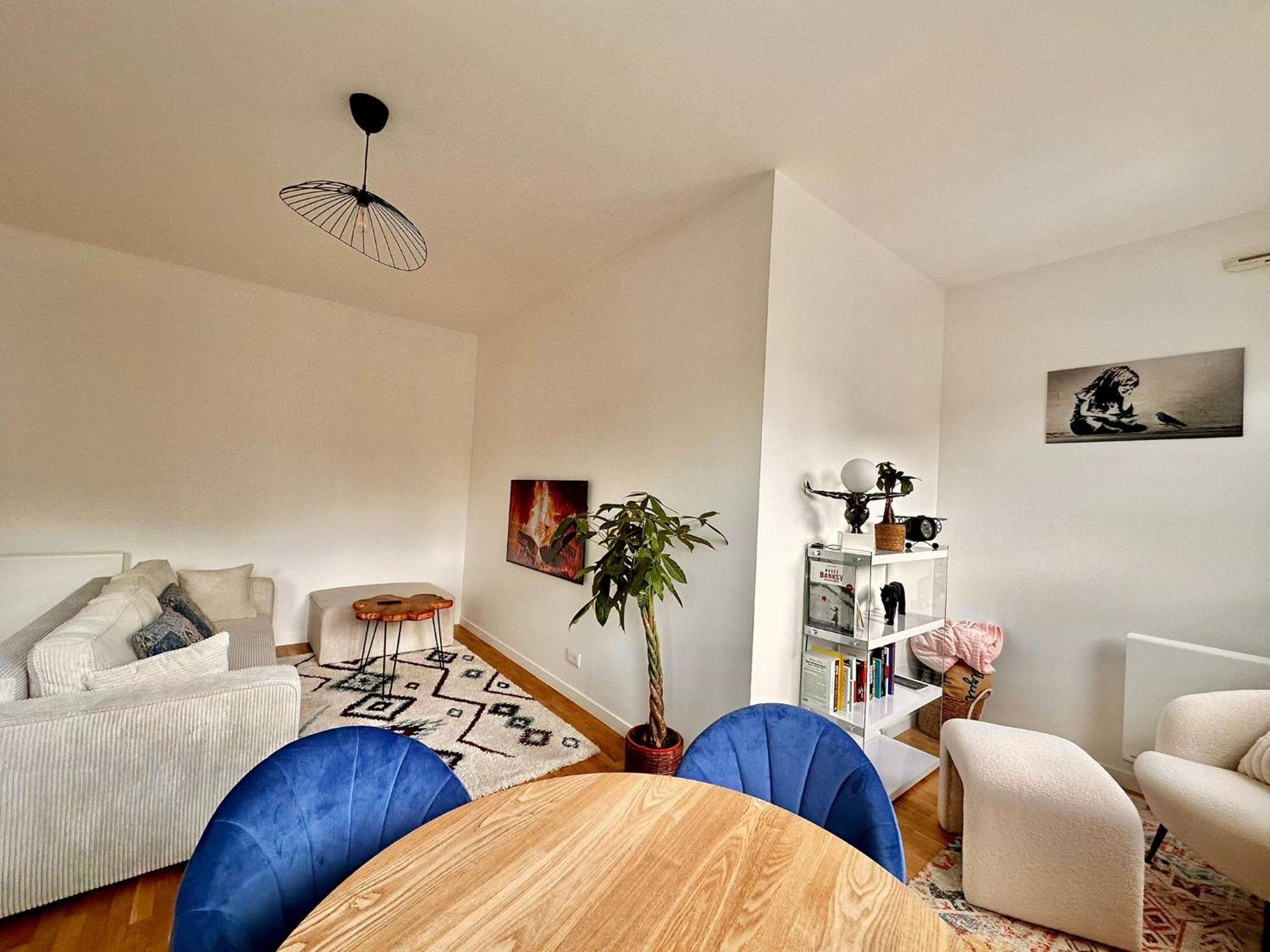 Apartmán Le Boudoir - 2 Pieces Et Parking Le Plessis-Robinson Exteriér fotografie