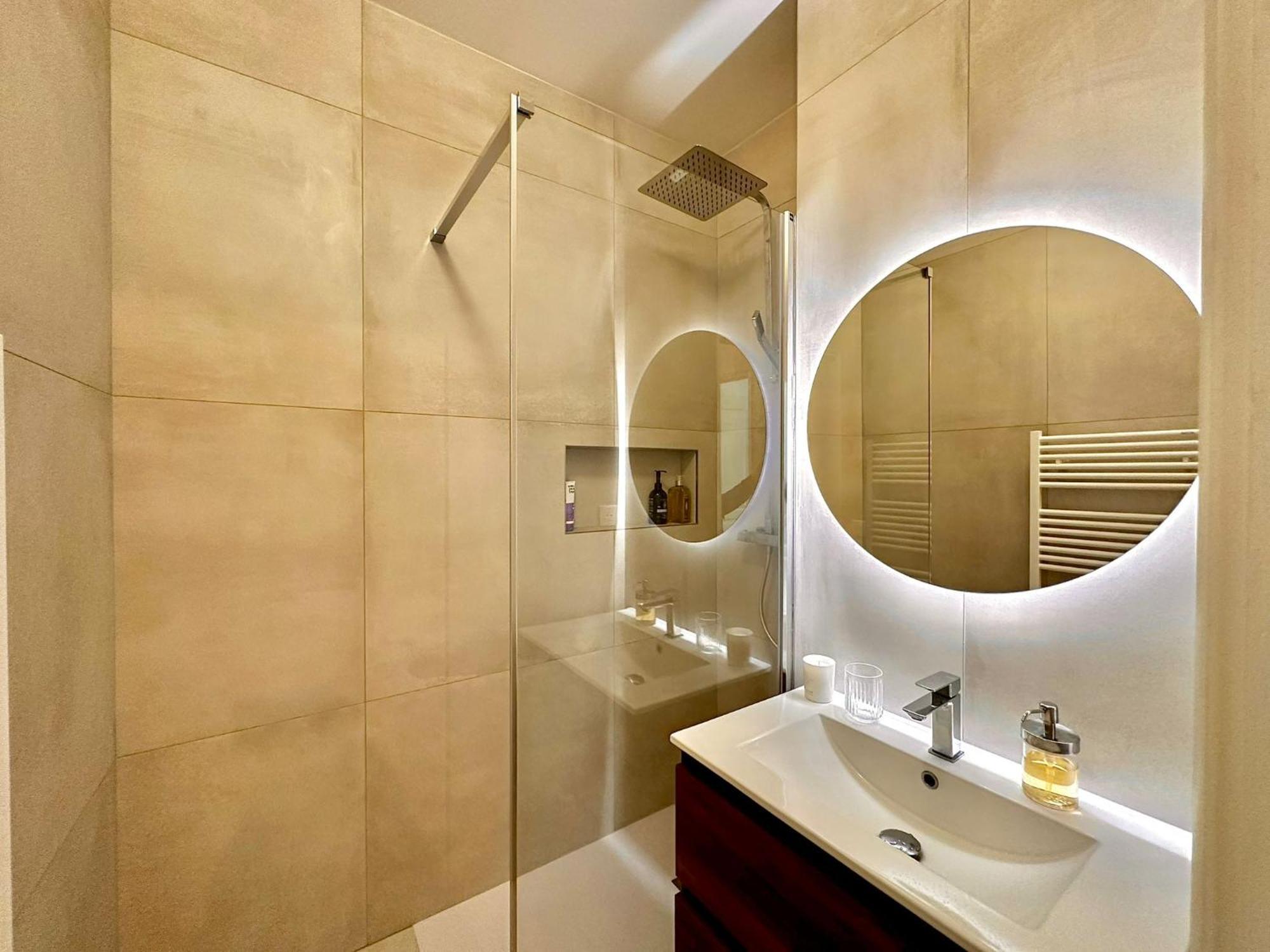 Apartmán Le Boudoir - 2 Pieces Et Parking Le Plessis-Robinson Exteriér fotografie